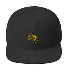 Load image into Gallery viewer, logo embroidered snapback Hat