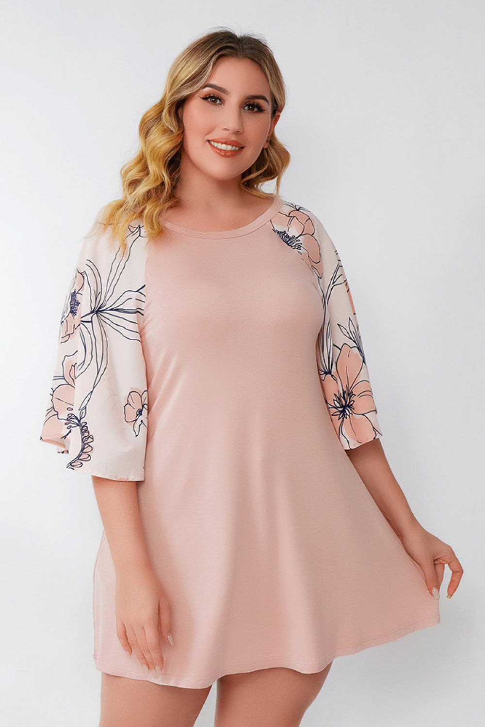 Plus Contrast Floral Raglan Sleeve Top