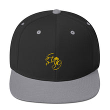 Load image into Gallery viewer, logo embroidered snapback Hat
